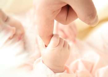 5 Heartwarming Ways to Bond with Your Newborn