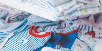 How to Choose Comfortable and Functional Newborn Outfits