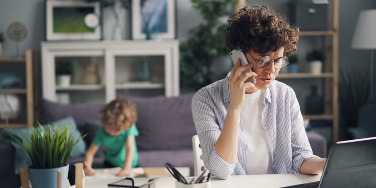 Juggling Career and Parenting: How to Make It Work Juggling Career and Parenting: How to Make It Work