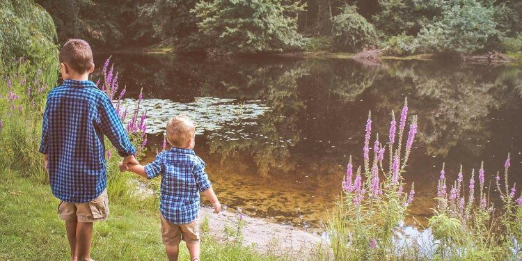 Navigating Emotional Shifts in the Family After Baby’s Arrival Navigating Emotional Shifts in the Family After Baby’s Arrival