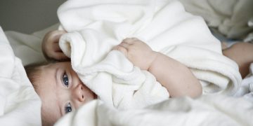 Choosing the Right Fabrics for Your Baby’s Sensitive Skin
